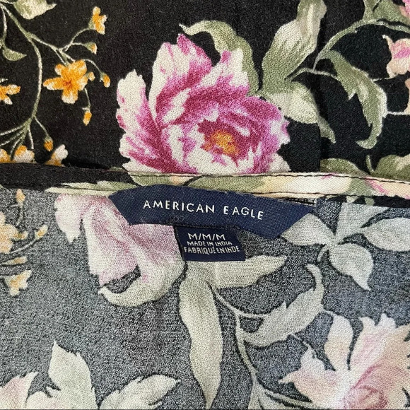 American Eagle Black Synthetic Tie Front Floral Print Top Medium Women’s - Picture 11 of 13